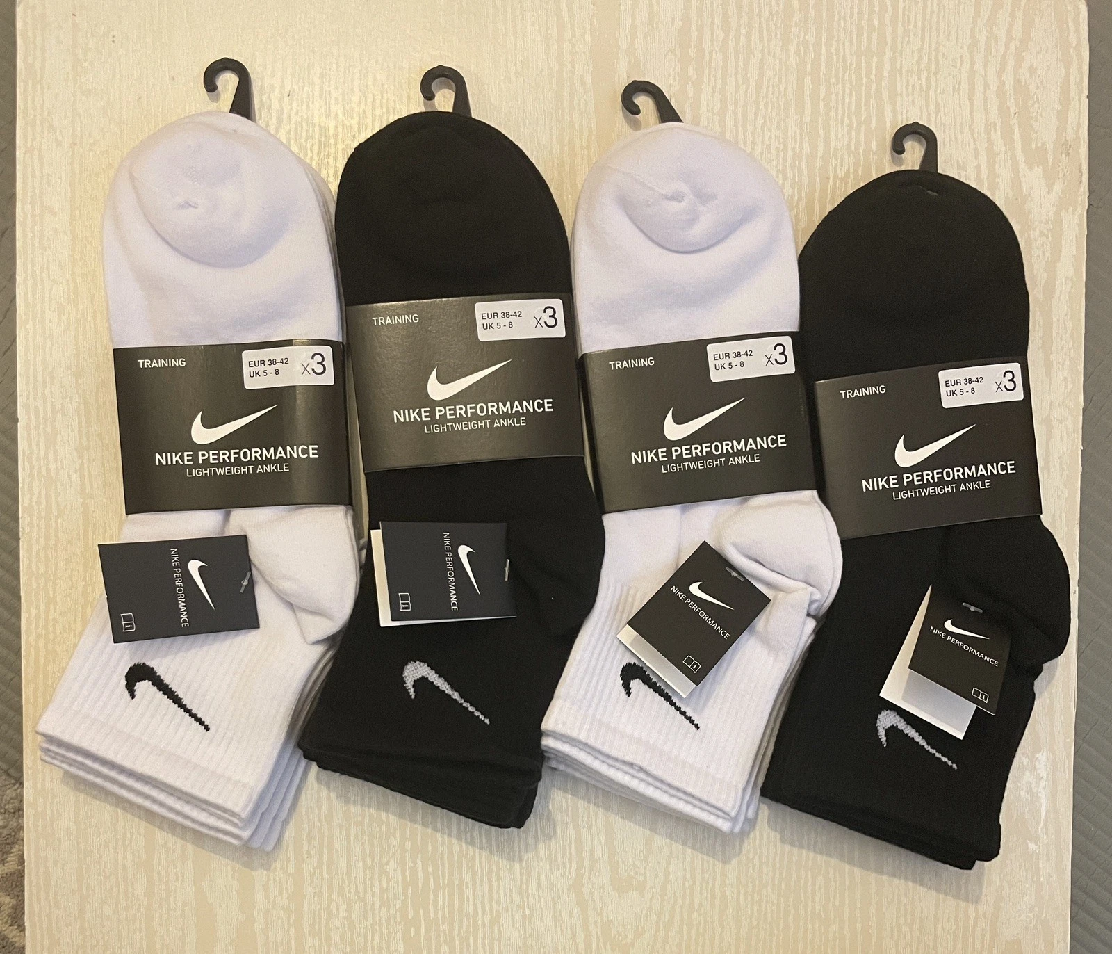 12 Pairs Nike Socks UK Size 5-8 , EUR size 38-42 white and black