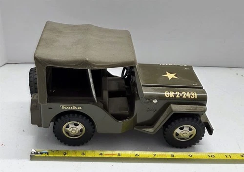 T-94 VINTAGE 60'S TONKA PRESSED STEEL MILITARY JEEP NICE SHAPE
