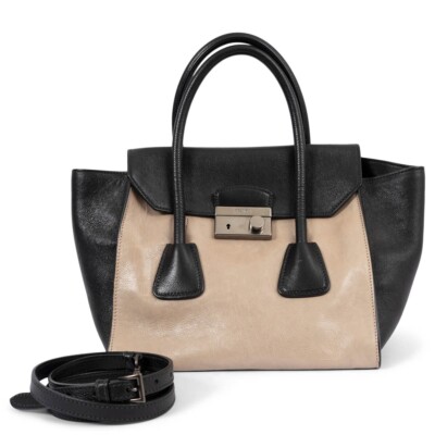 69196 auth PRADA Pomice beige & black Glace leather  SOUND Tote Bag