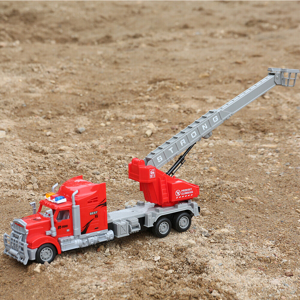 Remote Control 1:15 Scale Big Rig Truck featuring Rotating Crane