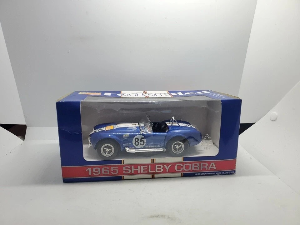 新品未開封1965 Shelby Cobra 427 S/C 1:24Welly 1965 SHELBY COBRA 427 SC BLUE WELLY 1/24 - YouTube