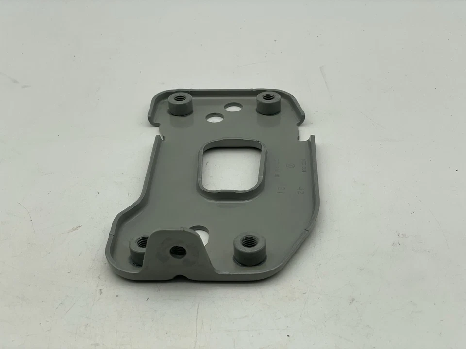 2011-2019 Volkswagen Jetta Front Driver Rail End Mount Bracket LH NEW 5C0804181 - Image 2 of 4