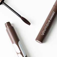 * Vorbestellung 18.06.26 verfügbar* YOUNIQUE...