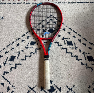 YONEX、VCORE98、G2 Yonex Vcore 98 G2 4 1/4 2021 Model Isometric Design Tennis Racket