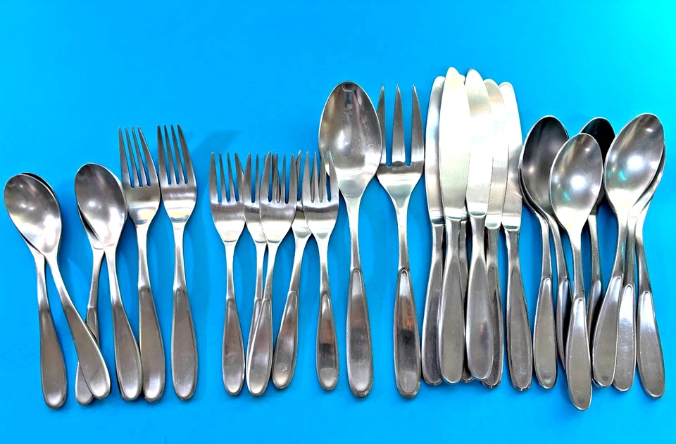 Lote de 27 cucharas tenedores cuchillos DUNE by Splendide de acero inoxidable satinado Foto 4 de 4