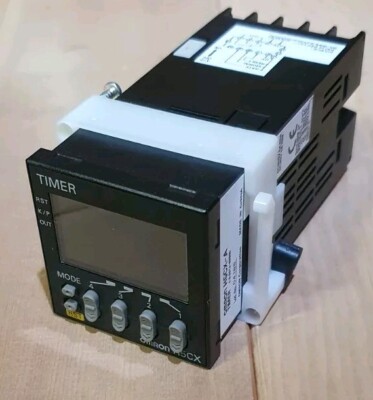 OMRON H5CX-A DIGITAL TIMER