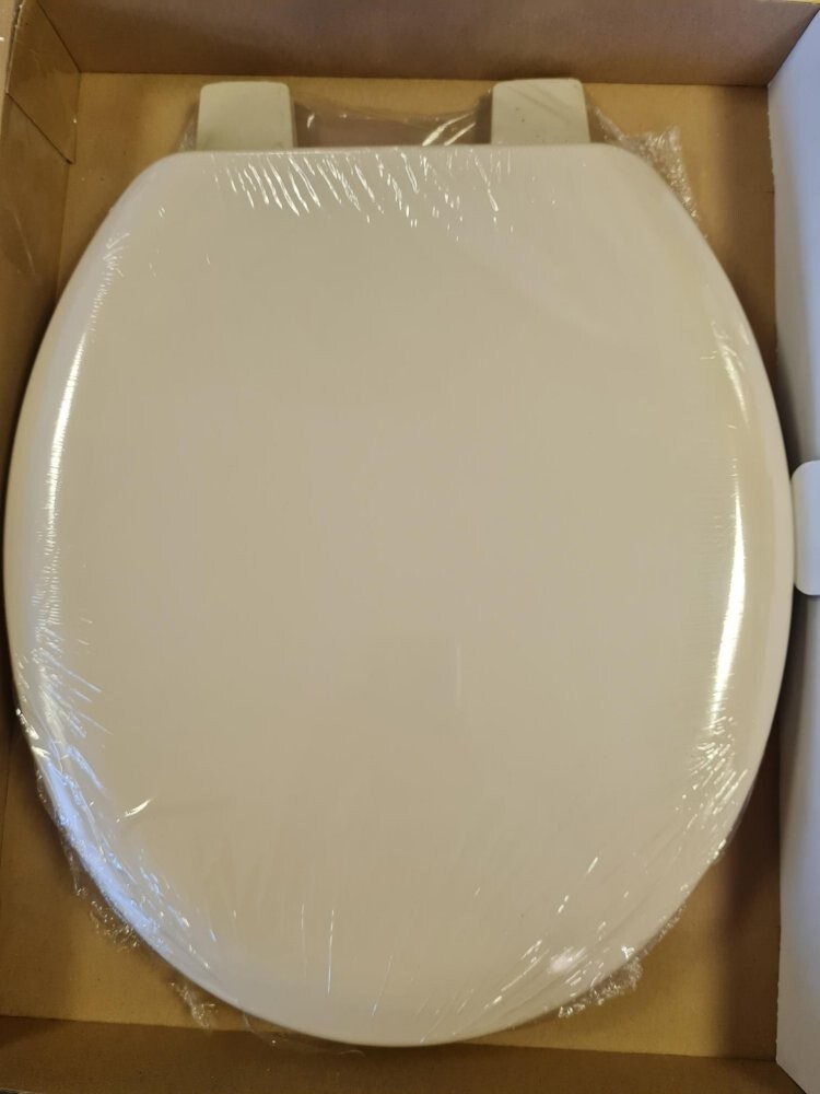 Bemis Chicago Indian Ivory Toilet Seat scratched, reduced price IVST