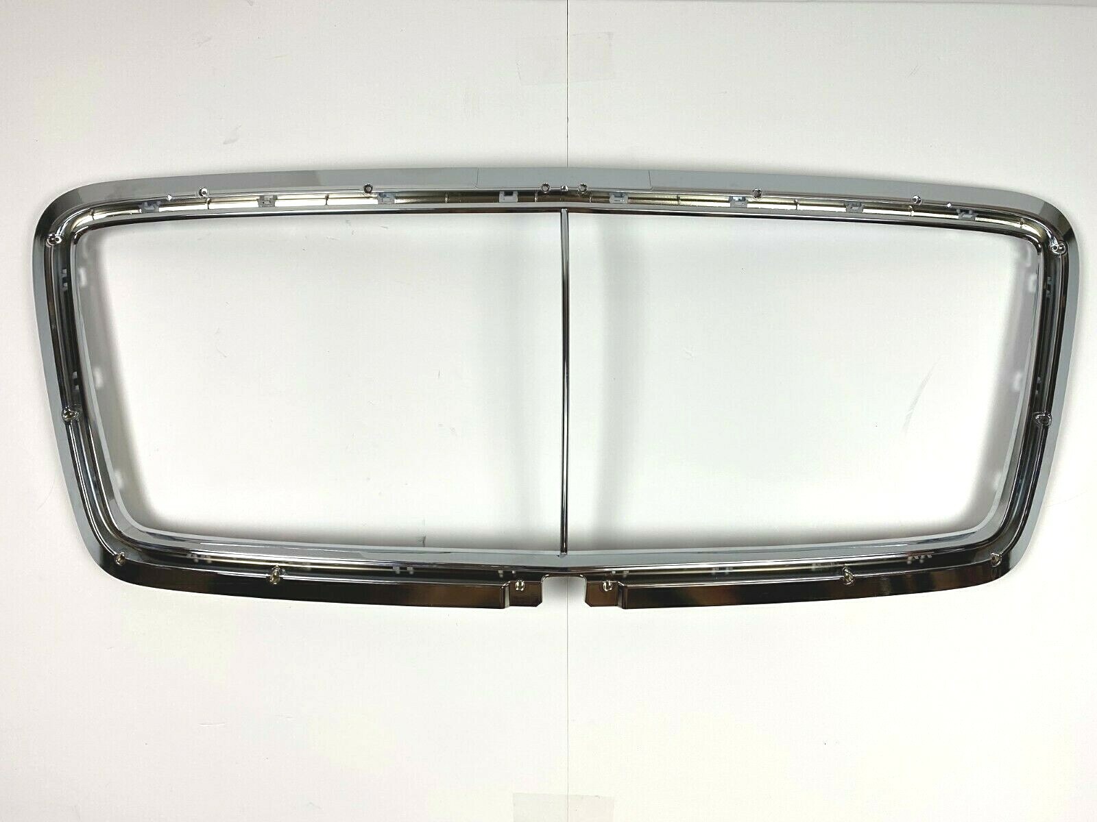 Bentley Bentayga Radiator Grill Chrome Trim
