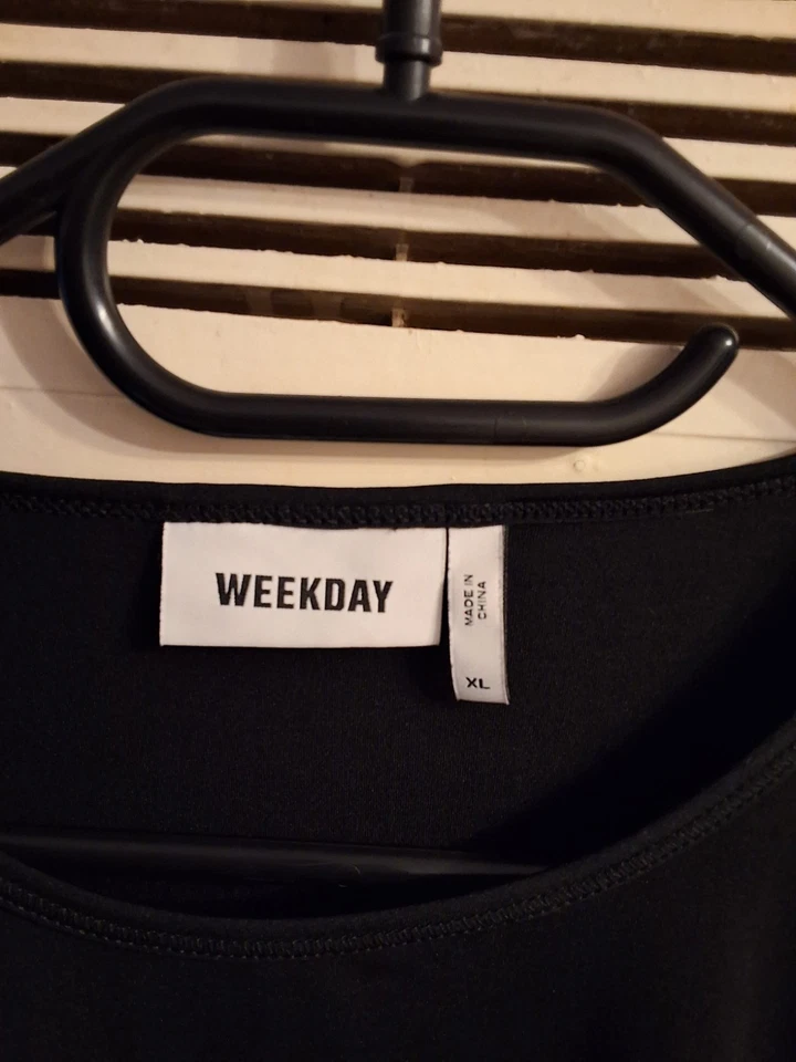 Damen Top Langarm Shirt Schwarz XL Stretch Ganz Leicht Transparent Nie Getragen - Bild 2 von 4