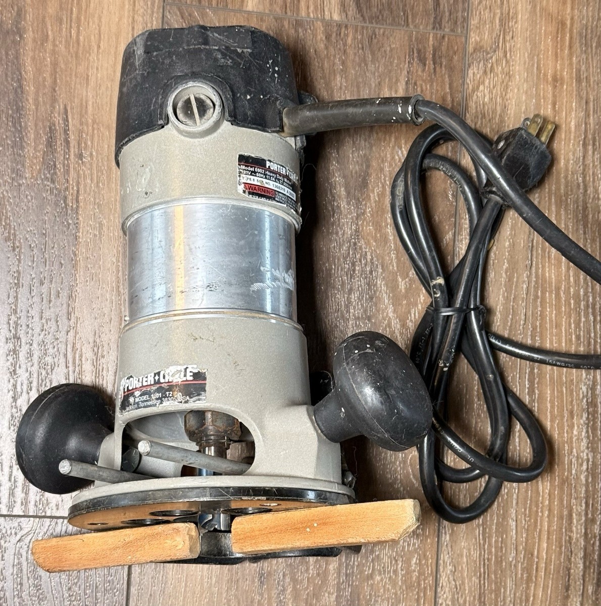 Porter Cable 6902 HD Router with 1001 Base, 1/2” & 1/4” Collets