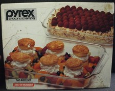 VINTAGE 2 PC PYREX BAKING DISHES STILL IN BOX UNOPENED