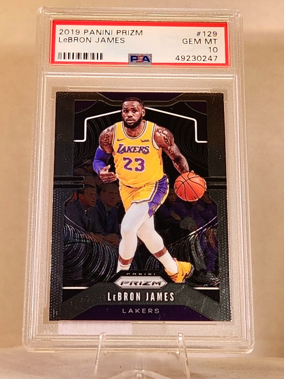 2019-20 Prizm #129 LeBron James Base PSA 10