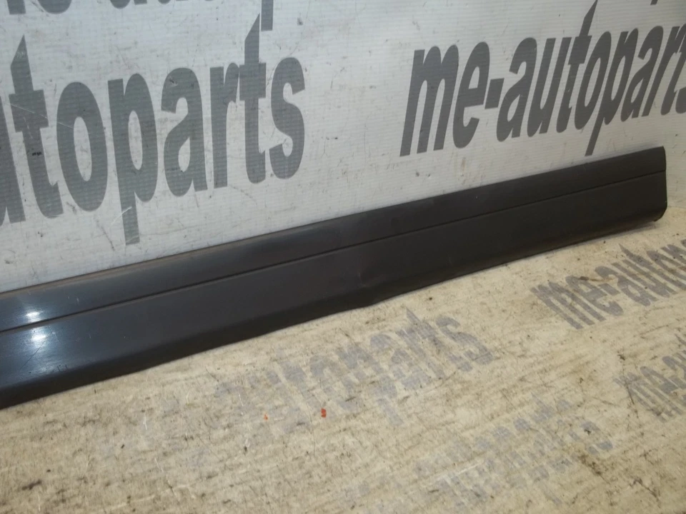 Moldura de puerta central inferior delantera pasajero derecho mercedes-benz w124 86-89 Foto 4 de 4