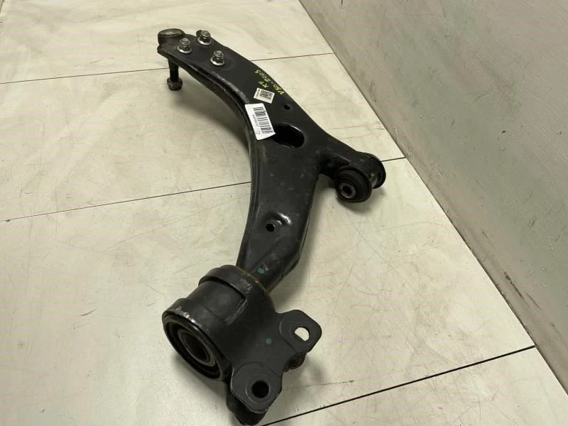 2005 VOLVO V50 T5 2005 VOLVO V50 ПЕРЕДНИЙ ПРАВЫЙ ПАССАЖИРСКИЙ НИЖНИЙ РЫЧАГ УПРАВЛЕНИЯ OEM + - Изображение 3 из 4