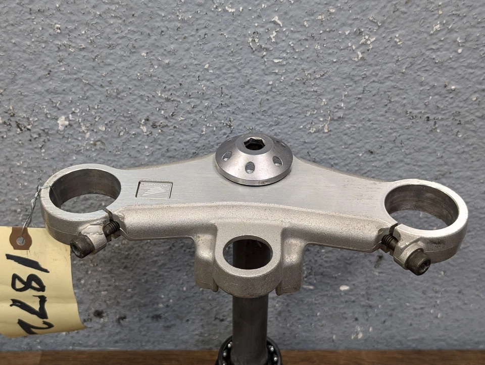 Vástago de dirección triple árbol Honda CBR1100XX Blackbird 97-03/97-98 Foto 2 de 4