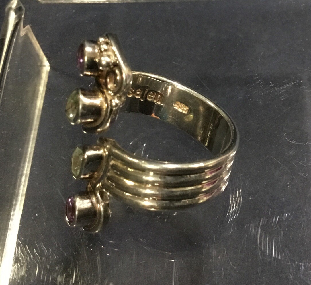 Picture 4 of 5