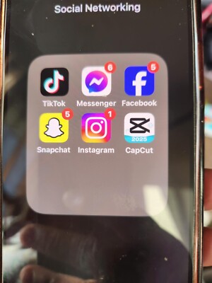 iPhone 13 Max Pro W/TICTOK/CAPCUT installed