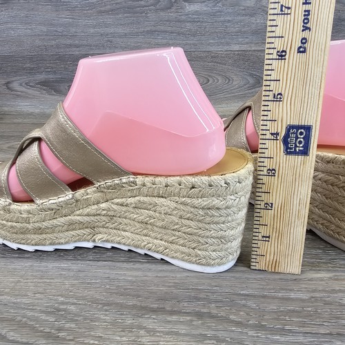 Marc Fisher Women's Gold Leather Robbyn Espadrille Wedge Sandals Size 7.5M - Picture 10 of 13