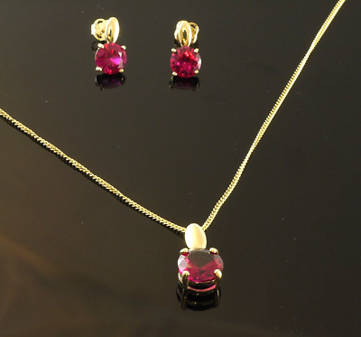 585 Gold SET 14 Karat Kette Anhaenger  Ohrstecker  Zirkonia rubin