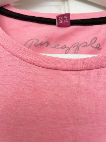 DEBENHAMS PINEAPPLE GIRLS PINK BASIC T-SHIRT AGE 7-8 YEARS - Picture 2 of 3