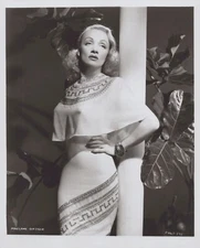 Marlene Dietrich (1958) ❤ Stylish Glamorous Pose - Original Vintage Photo K 411