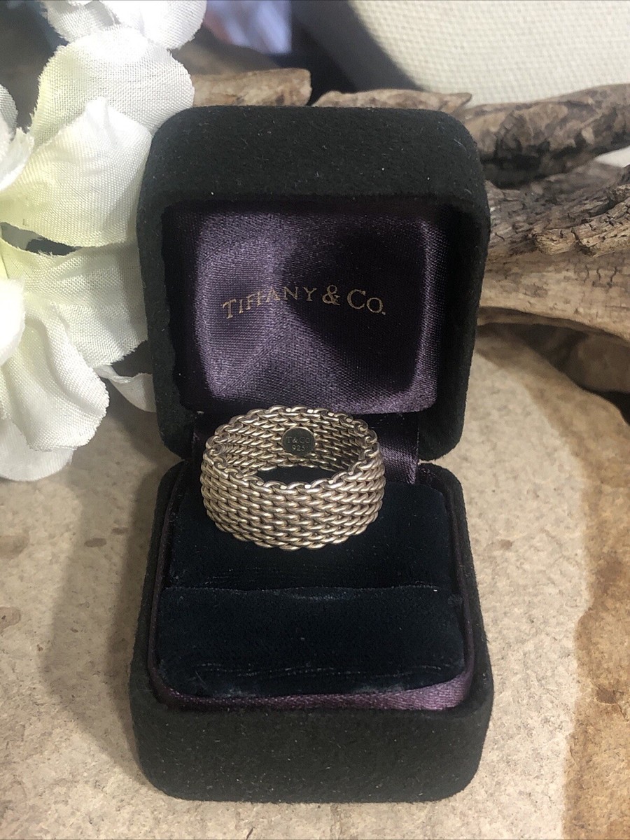 Tiffany　　SILVER　アクセサリーケース　VINTAGE Authentic Vintage Tiffany & Co. Sterling Silver Acorn Pill