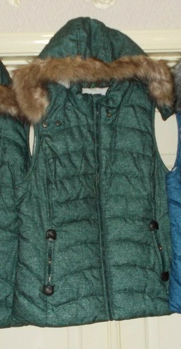 Women's Puffer VEST w/ Faux Fur Hood OR Floral OR Solid Blue Med or Large - Picture 11 of 22