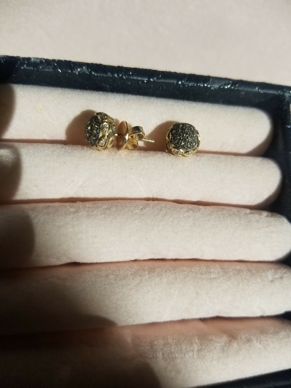 Levian 14k Solid Yellow Gold Stud Earrings Retired - image 2