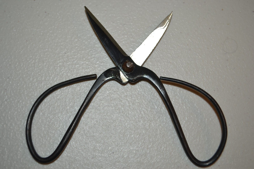 Vintage Spear Brand Finish Black Notion Primitive Scissors Set of 4 eBay