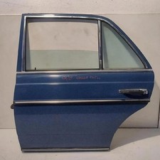 Porte arrière et accessoires Mercedes 240