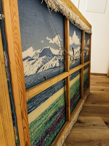 Handgeknüpfter Wandteppich aus Tibet – Motiv: Qinghai-See – 128 × 82 cm - Bild 2 von 3