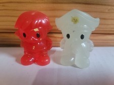 Rarissima figura Ooshies Titano Rosso Trasparente e rara Glo al Buio 2 pollici