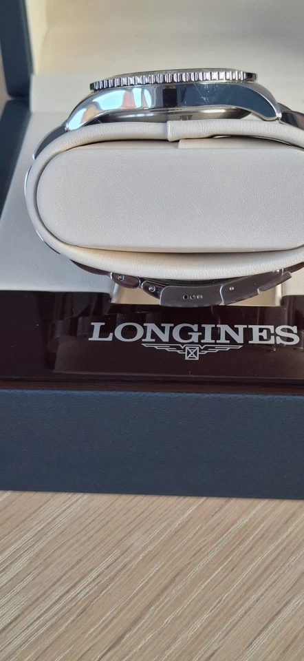 Men's  LONGINES   ' Hydro Conquest '   Swiss Watch; DATE; Cleaned +NEW Batt; Box, photo 4 of 5