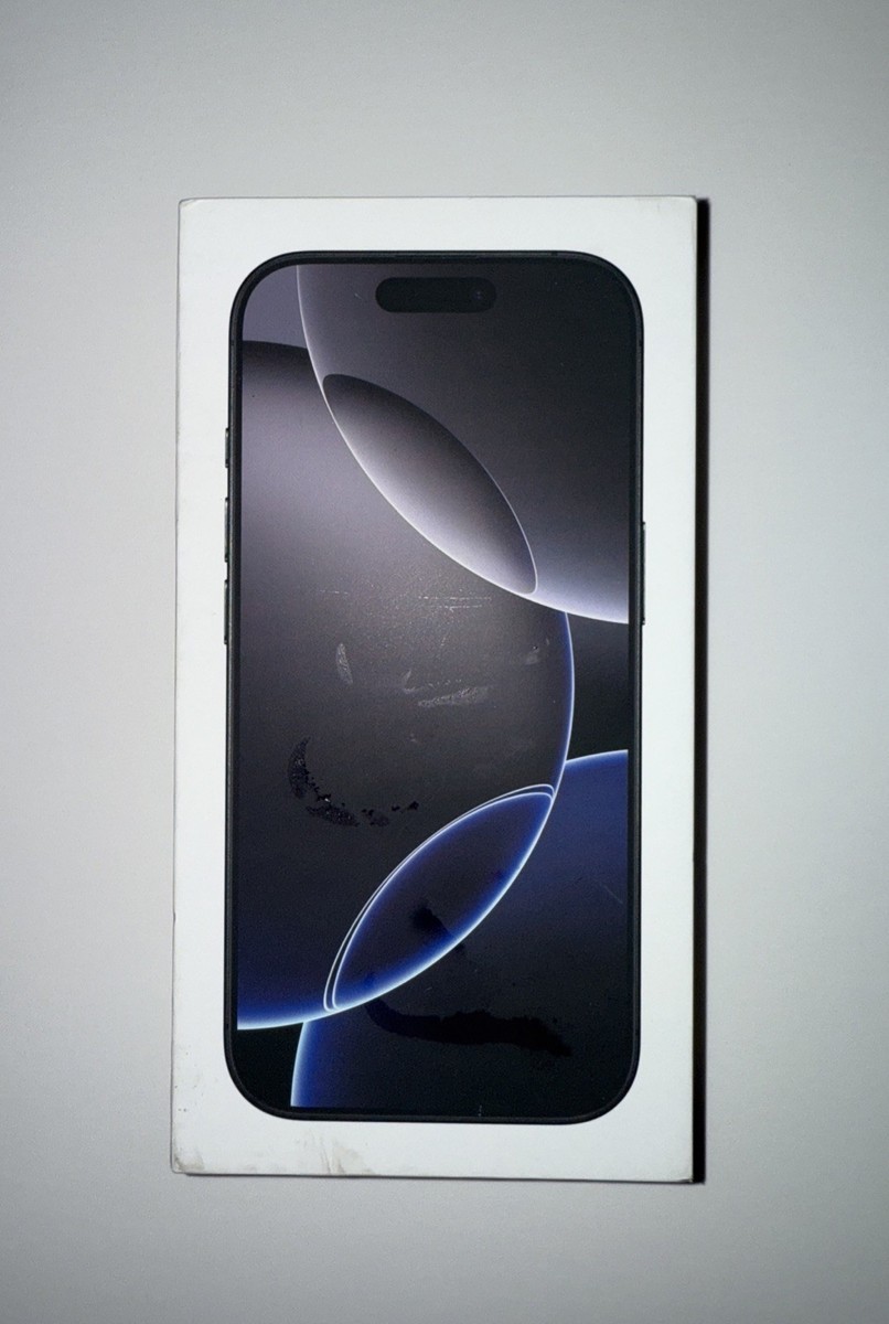 Apple iPhone 16 Pro［新品未使用］ Apple iPhone 16 Pro - 256 GB - Black Titanium (Unlocked) for