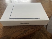 MacBook Air M3 13-inch 16GB RAM 512GB 8 -core CPU , 10-core GPU Midnight