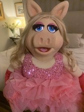 Full Size Miss Piggy Replica Muppet Puppet  The Muppets  Kermit The Frog