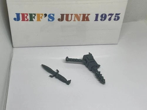 Vintage 1988 TMNT Bebop 2 Weapons Lot Knife, Gun Accessory Parts Playmates