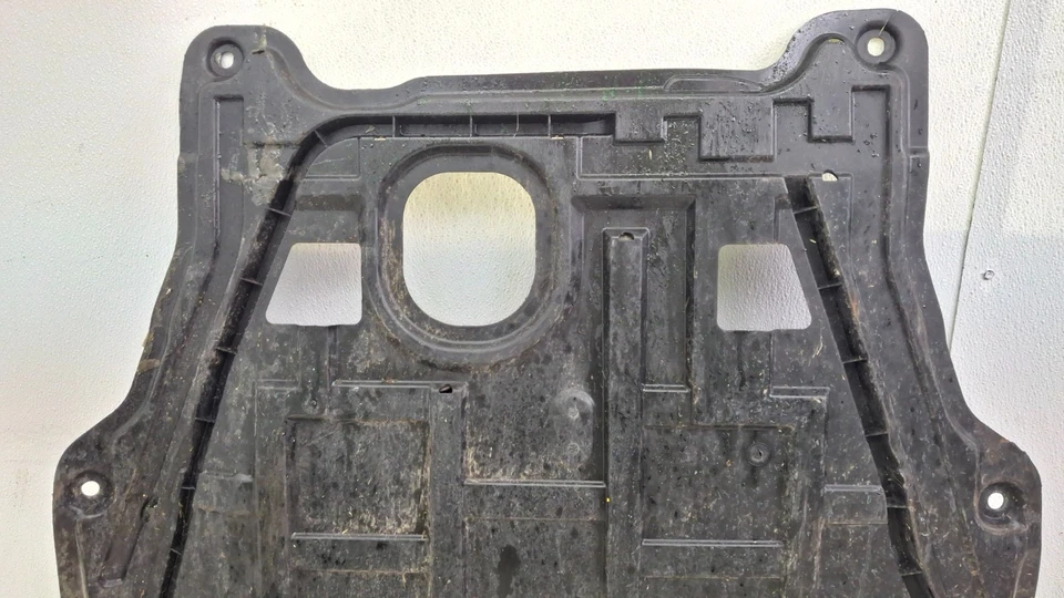 2017-2022 Nissan Rogue front lower Engine Splash Shield OEM - Image 2 of 4