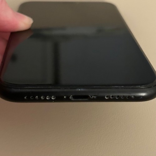 FOR PARTS - Apple iPhone XR 64GB Black Smartphone - Water Damaged / Scratched - Zdjęcie 5 z 10