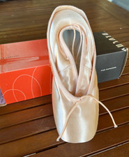 NEW Bloch S0168L Signature Rehearsal 4 B Pointe Dance Ballet Toe Shoe Pink 4B