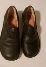 Women's Ugg Shoes Size 8