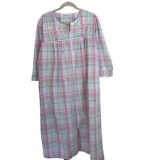 Miss Elaine Robe Womens Vintage Size XL Multicolor Full Zip Plaid Pockets Retro