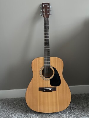 yamaha acoustic guitar used, Eterna EF-31, tan with black detail, good condition