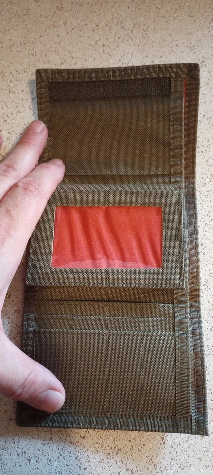 RealTree Mens Nylon Trifold Wallet Camo One Size Plus Realtree Trucker Hat - Image 3 of 4