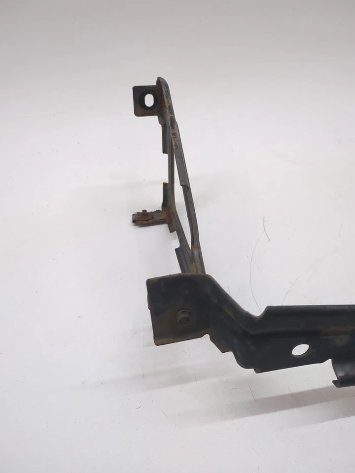 Rejilla de carro Buick Roadmaster Estate 1991-1996 soporte de montaje de parrilla soporte Foto 2 de 4