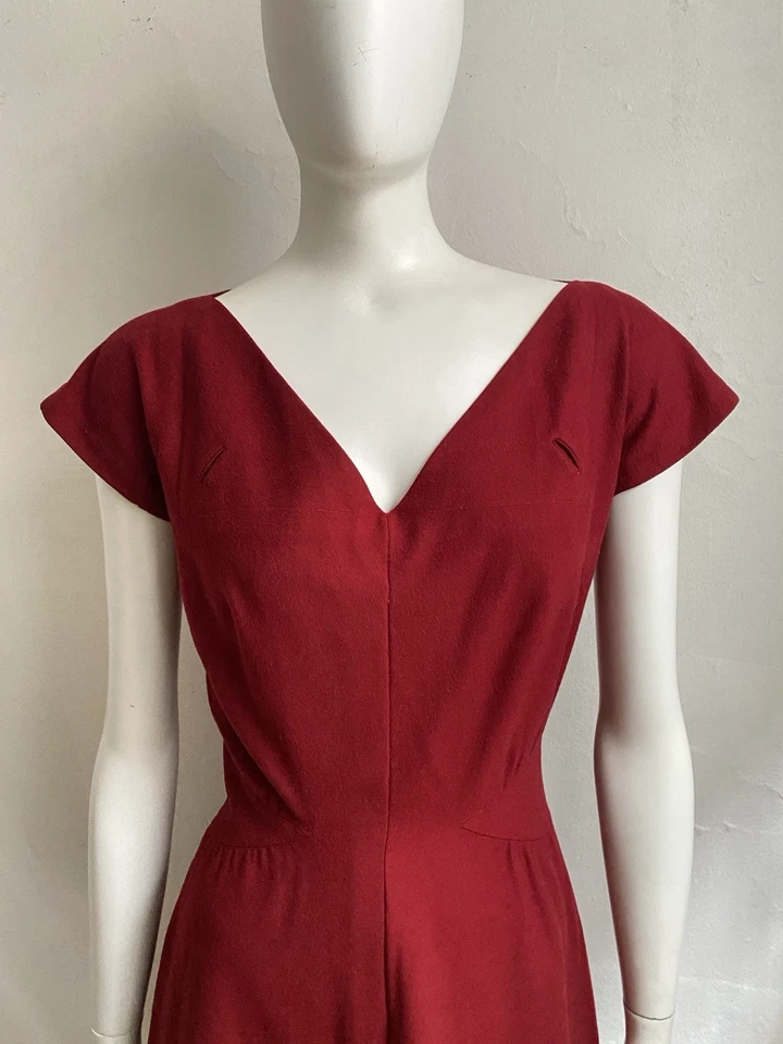 Vestido de Diseñador Pauline Trigere Pequeño Vino Tinto Ajuste y Acampanado Años 50 De Colección Foto 4 de 4