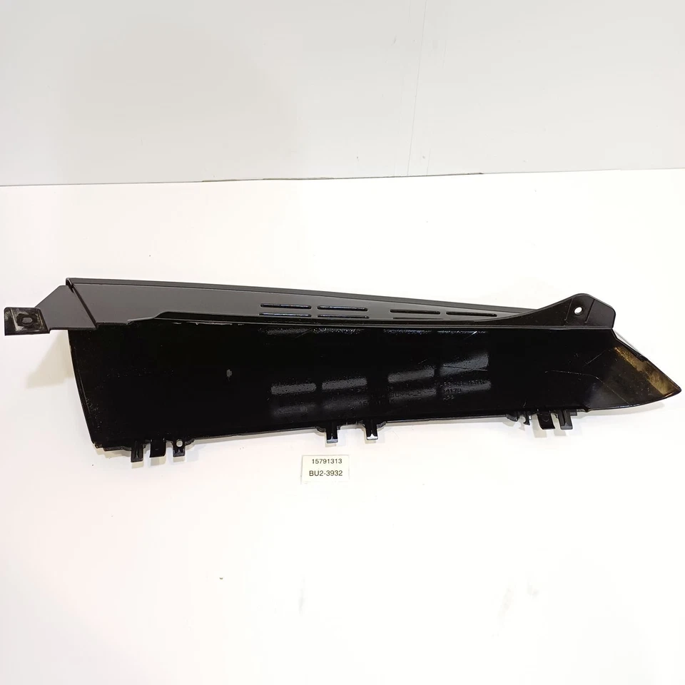 Chevrolet Tahoe 2007-2014 cuarto superior izquierdo apliques persianas 15791313 Foto 2 de 4