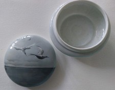 Seltene Gebrüder Heubach Art Déco Porzellan Dose / Seifenschale – Möwen Motiv