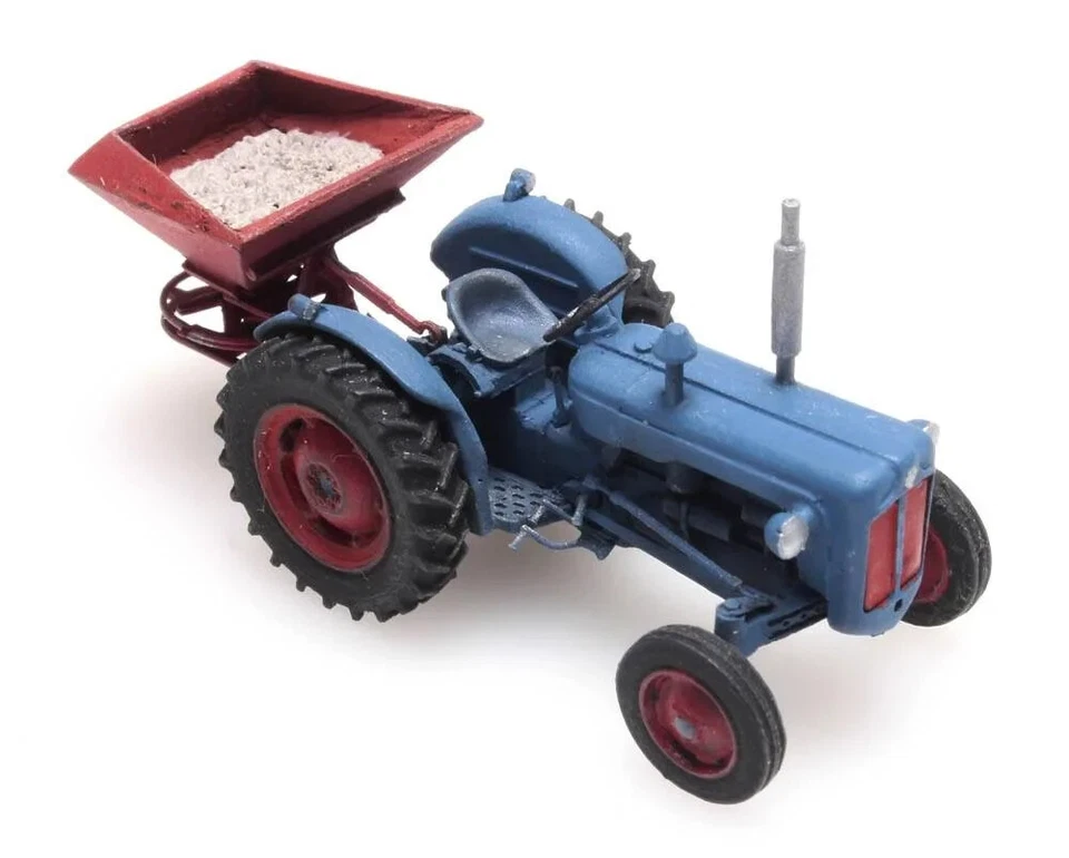 HO Artitec Ford Tractor with Broadcast #940.387.347 Hand Painted Detailed - Image 3 of 3