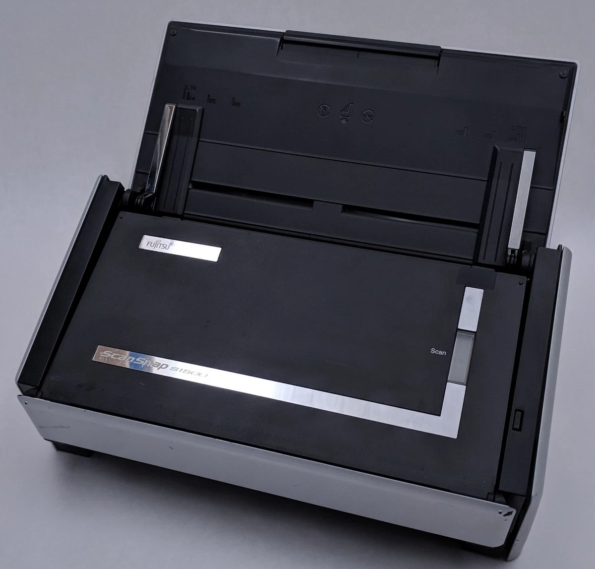 Fujitsu ScanSnap S1500 Instant PDF Sheet-fed Document Scanner P/N:  PA03586-B005